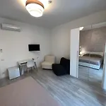 Casa Natasha בית הארחה קומו