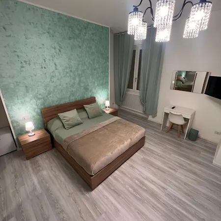 בית הארחה Casa Natasha קומו